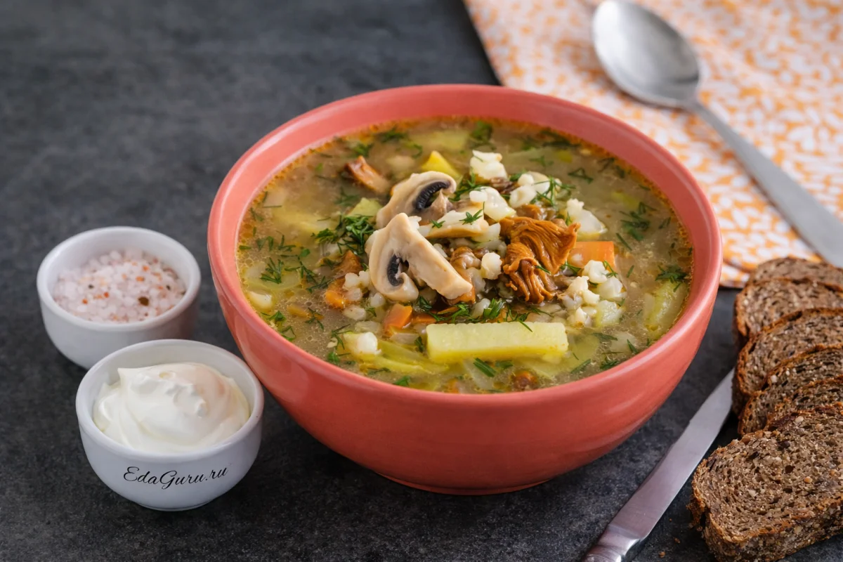 Крупник с грибами